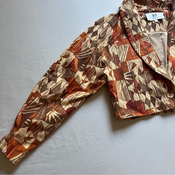 THE BRIGHT SIDE brown orange cream geo one button cropped long sleeve jacket - Picture 2 of 7